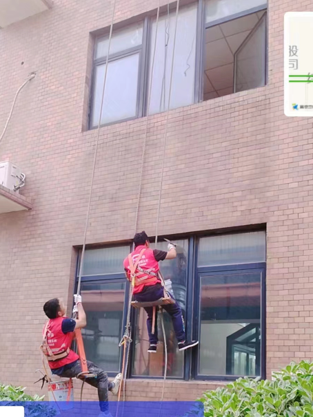 新兴承接各类窗户玻璃维修